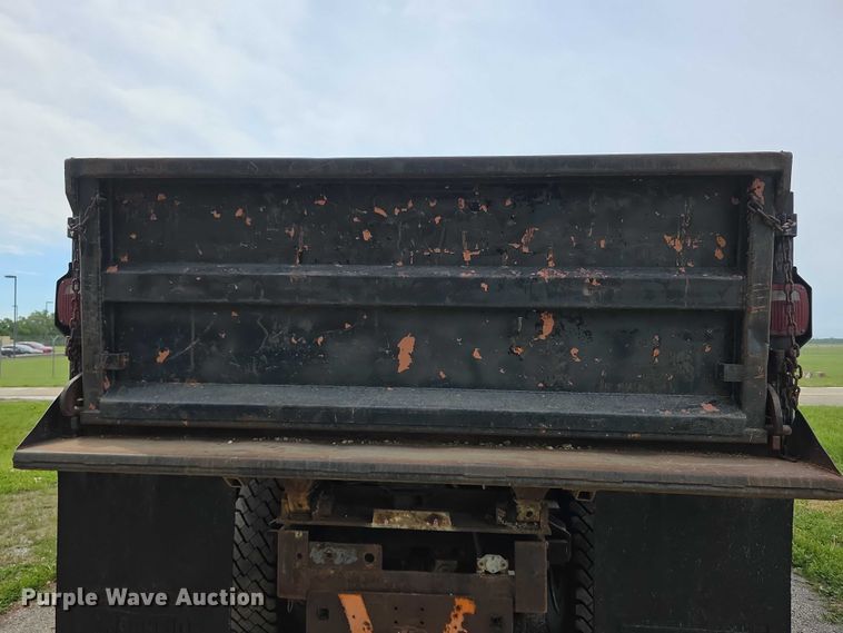 image for item FH6101 1996 GMC Topkick dump truck