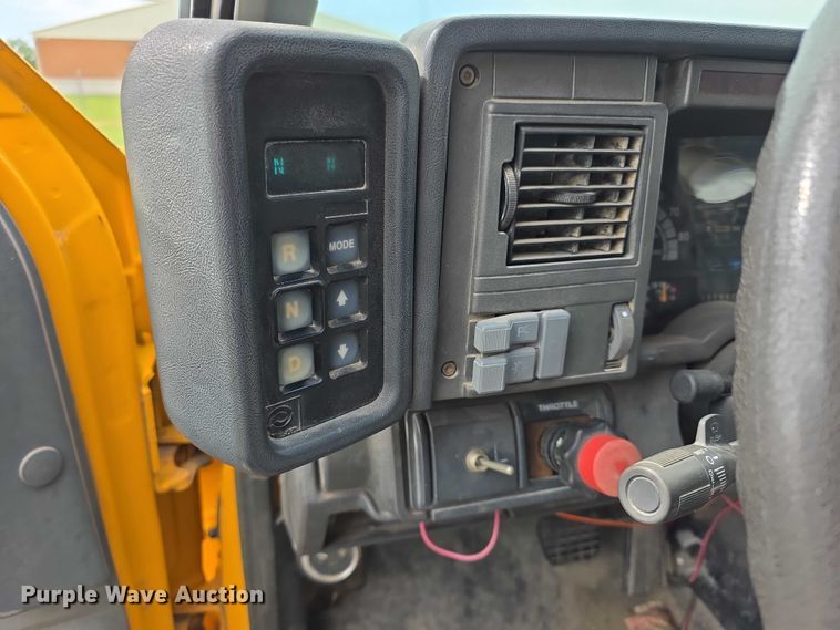 image for item FH6101 1996 GMC Topkick dump truck