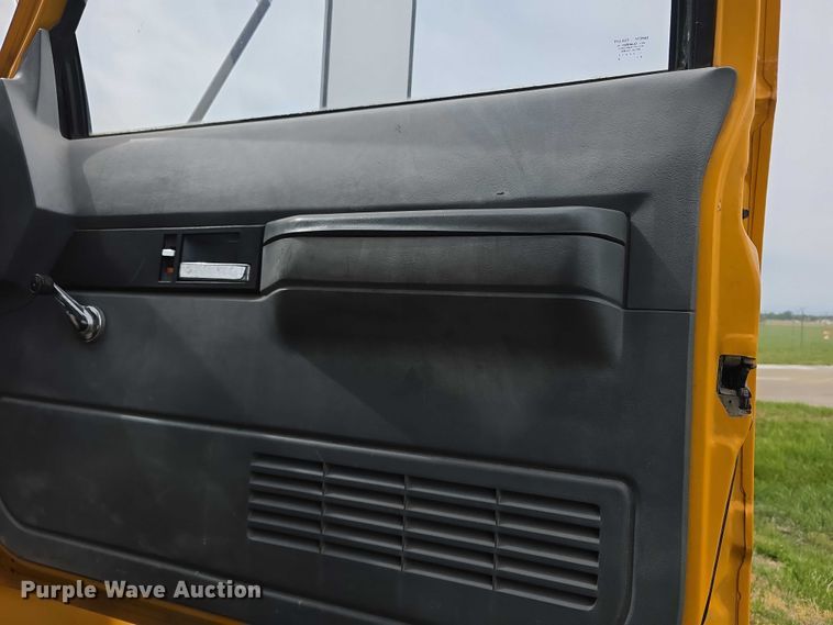 image for item FH6101 1996 GMC Topkick dump truck