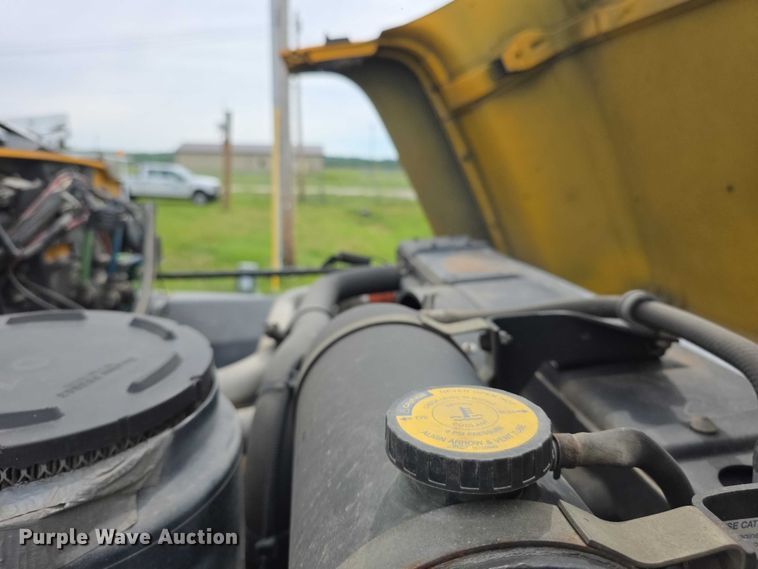 image for item FH6101 1996 GMC Topkick dump truck