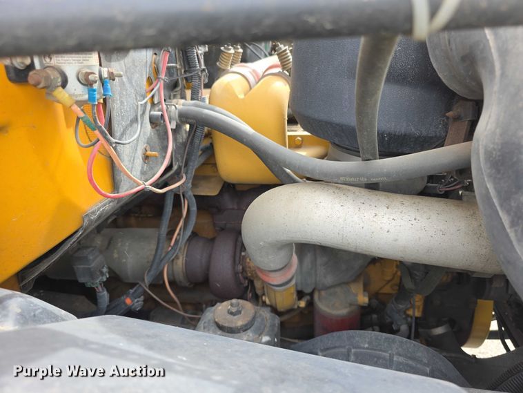 image for item FH6101 1996 GMC Topkick dump truck