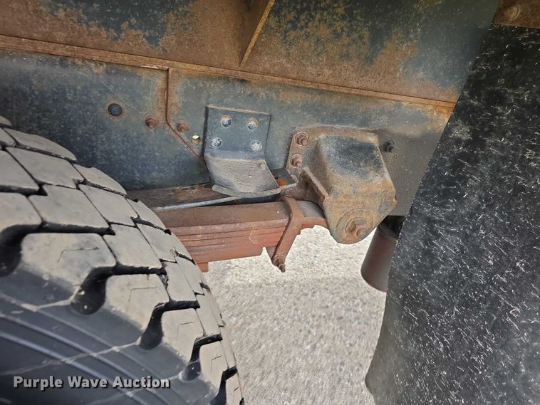 image for item FH6101 1996 GMC Topkick dump truck