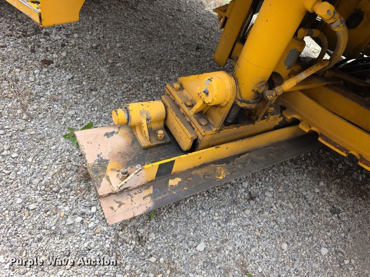 image for item FH6102 1982 Oshkosh  WT2206 snow blower truck