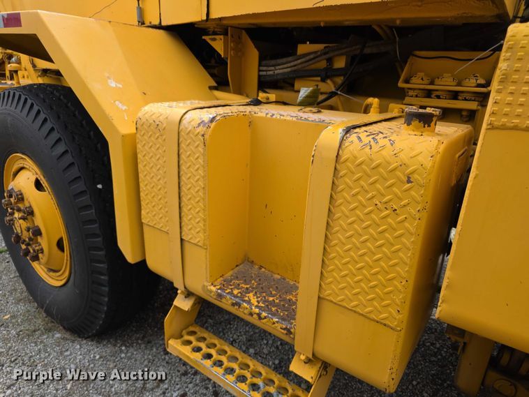 image for item FH6102 1982 Oshkosh  WT2206 snow blower truck