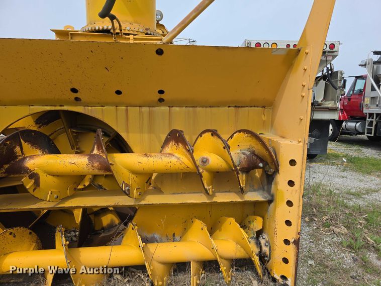 image for item FH6102 1982 Oshkosh  WT2206 snow blower truck