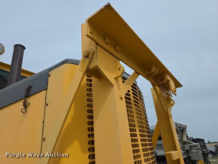image for item FH6102 1982 Oshkosh  WT2206 snow blower truck