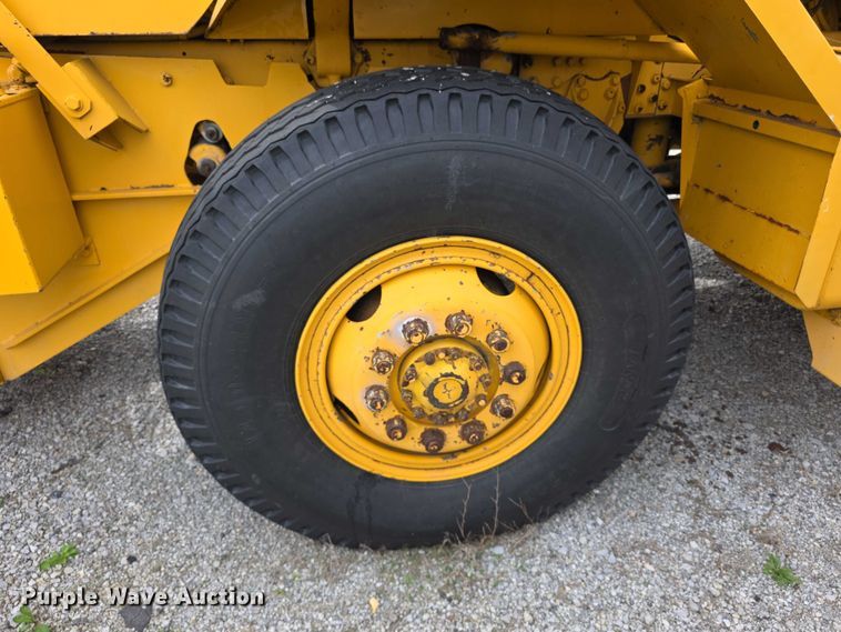 image for item FH6102 1982 Oshkosh  WT2206 snow blower truck