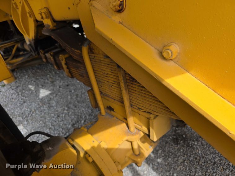 image for item FH6102 1982 Oshkosh  WT2206 snow blower truck