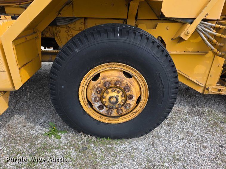 image for item FH6102 1982 Oshkosh  WT2206 snow blower truck