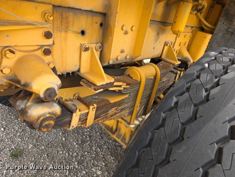 image for item FH6102 1982 Oshkosh  WT2206 snow blower truck