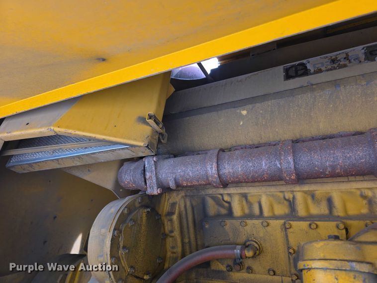 image for item FH6102 1982 Oshkosh  WT2206 snow blower truck
