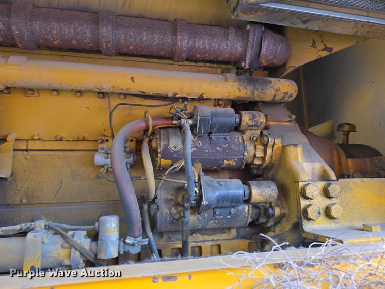 image for item FH6102 1982 Oshkosh  WT2206 snow blower truck