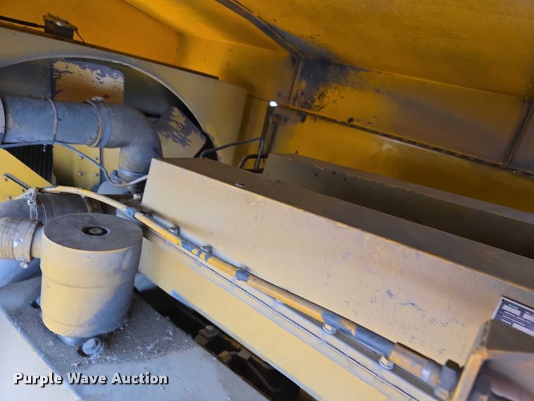 image for item FH6102 1982 Oshkosh  WT2206 snow blower truck