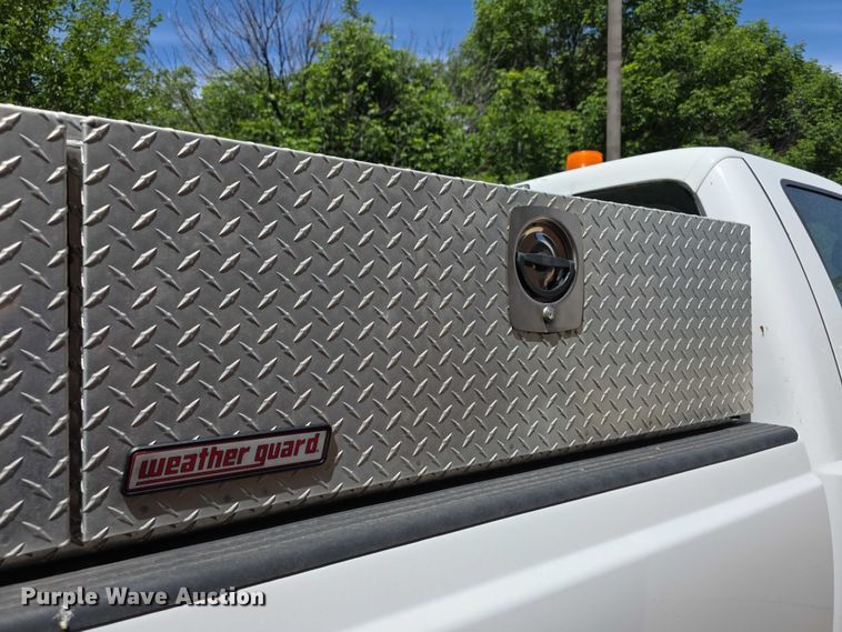 image for item FH6103 2009 Ford F350 Super Duty pickup truck