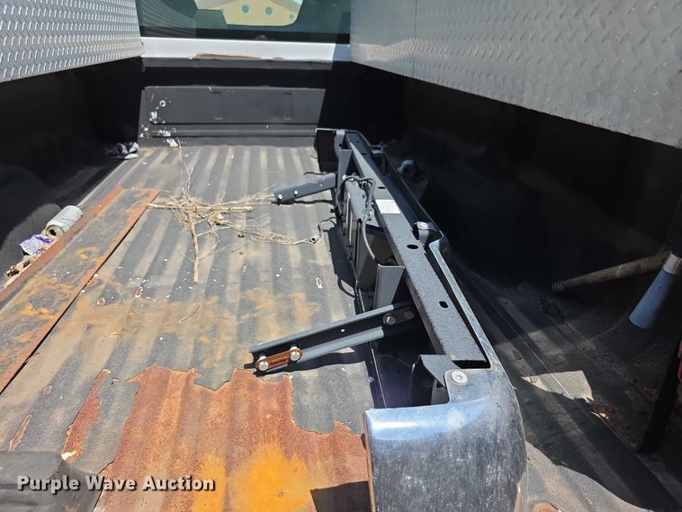 image for item FH6103 2009 Ford F350 Super Duty pickup truck