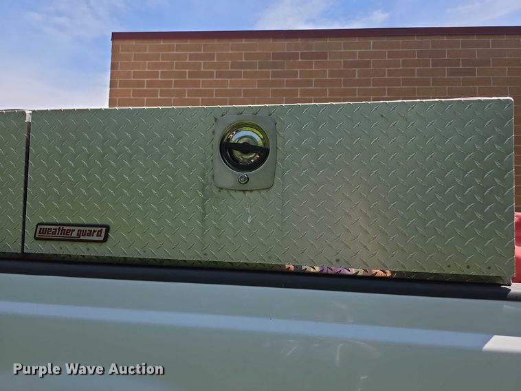 image for item FH6103 2009 Ford F350 Super Duty pickup truck