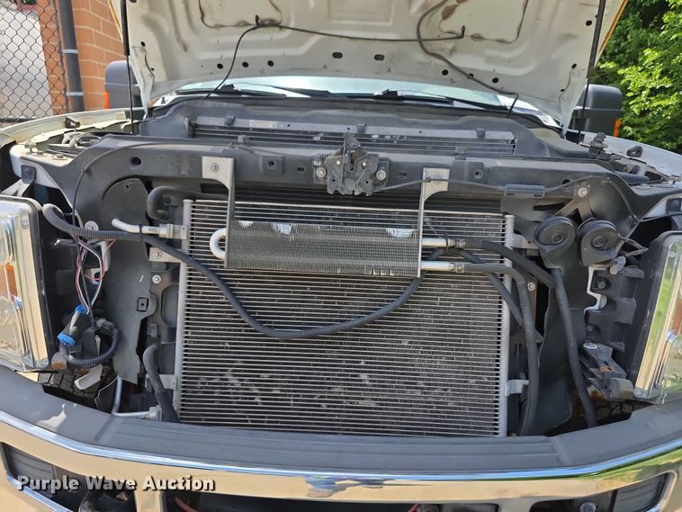 image for item FH6103 2009 Ford F350 Super Duty pickup truck