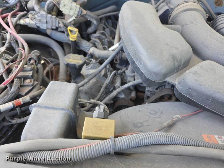 image for item FH6103 2009 Ford F350 Super Duty pickup truck