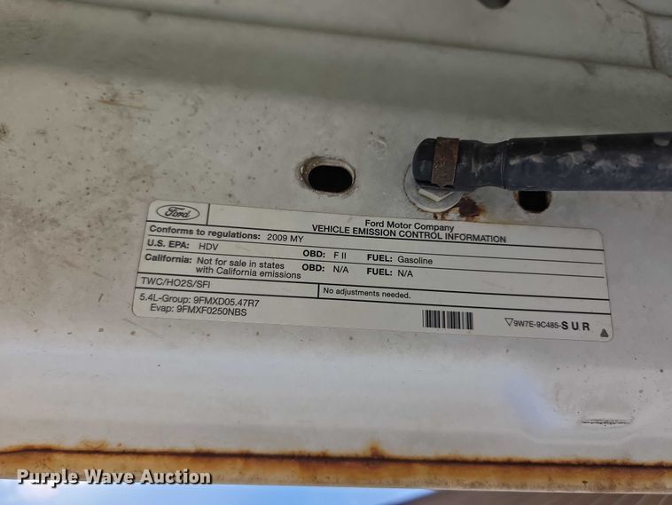 image for item FH6103 2009 Ford F350 Super Duty pickup truck
