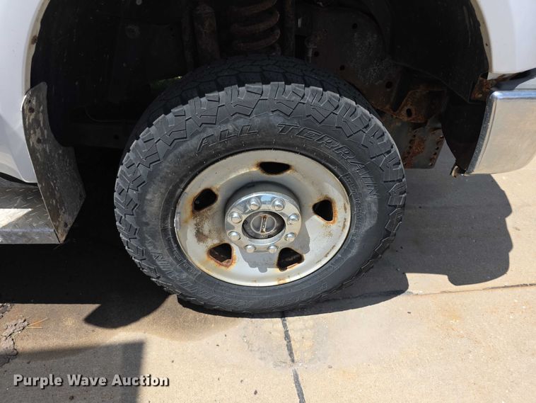 image for item FH6103 2009 Ford F350 Super Duty pickup truck