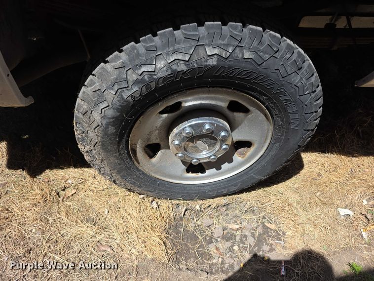 image for item FH6103 2009 Ford F350 Super Duty pickup truck