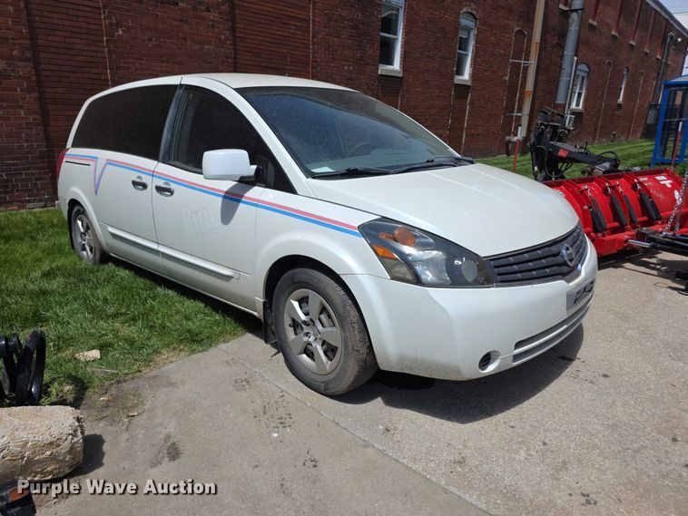 image for item FH6104 2009 Nissan Quest van