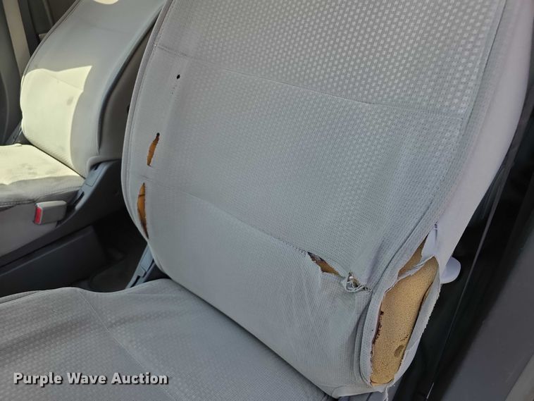 image for item FH6104 2009 Nissan Quest van