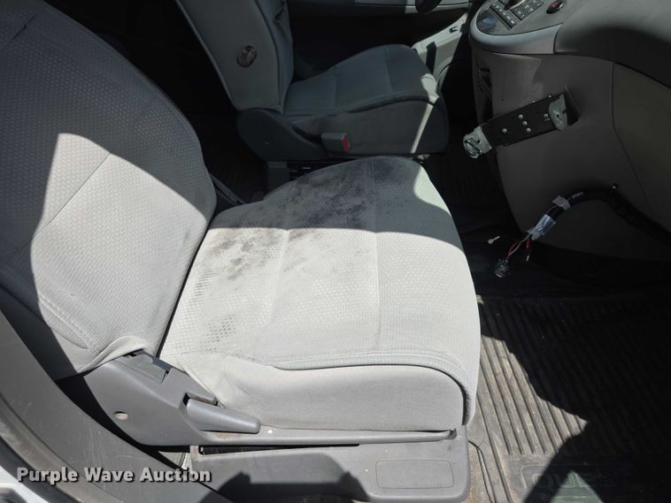 image for item FH6104 2009 Nissan Quest van