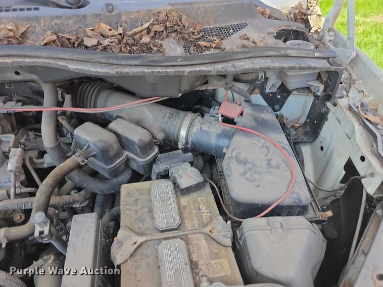 image for item FH6104 2009 Nissan Quest van