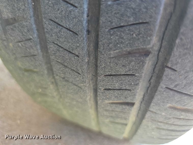 image for item FH6104 2009 Nissan Quest van