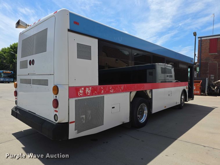 image for item FH6105 2012 Gillig G27E102N2 shuttle bus