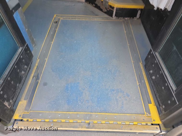 image for item FH6105 2012 Gillig G27E102N2 shuttle bus