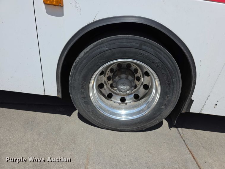 image for item FH6105 2012 Gillig G27E102N2 shuttle bus