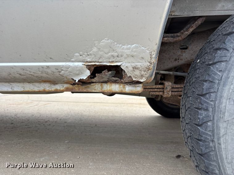 image for item FH6112 2000 Ford E250 van