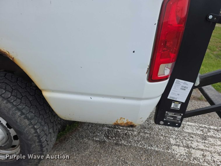 image for item FH6113 2005 Dodge Ram 3500 Ext. Cab pickup truck