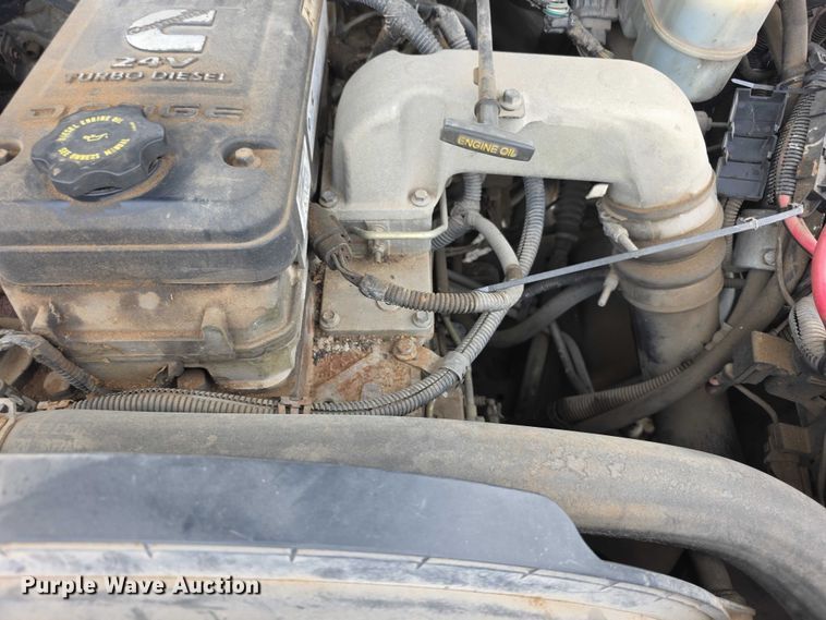 image for item FH6113 2005 Dodge Ram 3500 Ext. Cab pickup truck