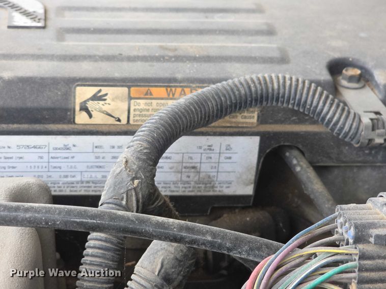 image for item FH6113 2005 Dodge Ram 3500 Ext. Cab pickup truck