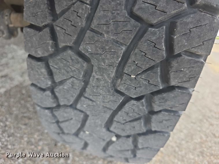 image for item FH6113 2005 Dodge Ram 3500 Ext. Cab pickup truck