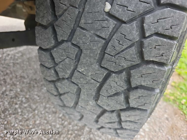 image for item FH6113 2005 Dodge Ram 3500 Ext. Cab pickup truck