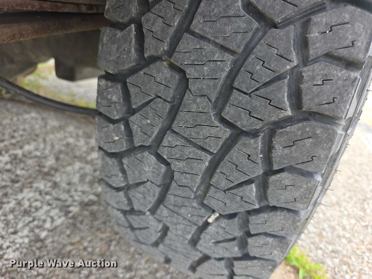 image for item FH6113 2005 Dodge Ram 3500 Ext. Cab pickup truck