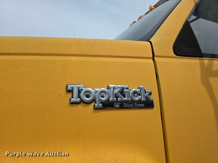 image for item FH6114 1996 GMC Topkick dump truck