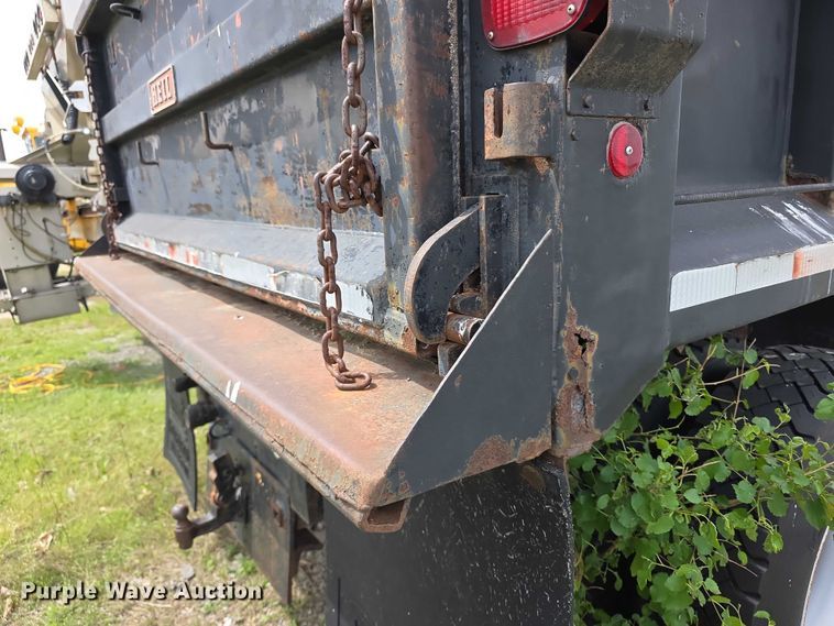 image for item FH6114 1996 GMC Topkick dump truck