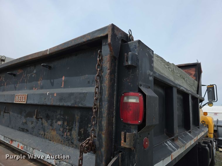 image for item FH6114 1996 GMC Topkick dump truck