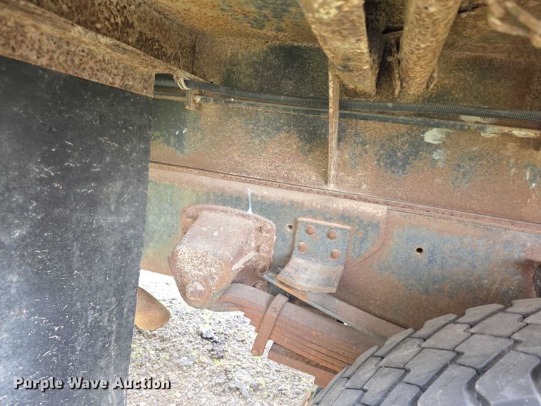 image for item FH6114 1996 GMC Topkick dump truck