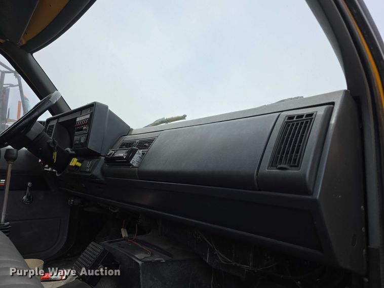 image for item FH6114 1996 GMC Topkick dump truck