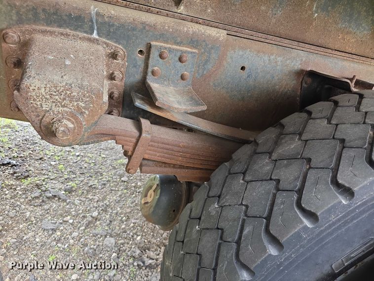 image for item FH6114 1996 GMC Topkick dump truck