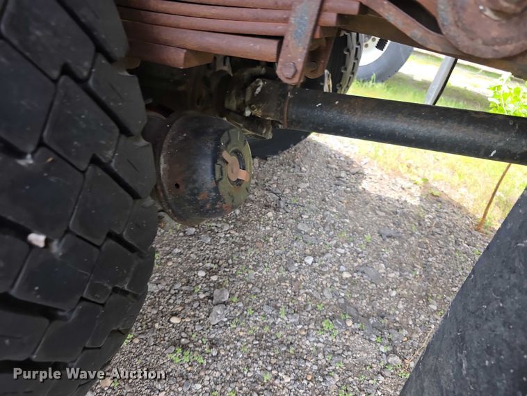 image for item FH6114 1996 GMC Topkick dump truck