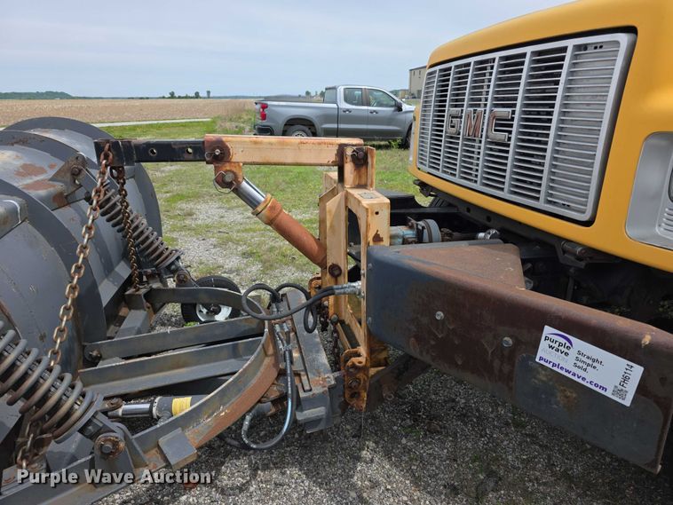 image for item FH6114 1996 GMC Topkick dump truck