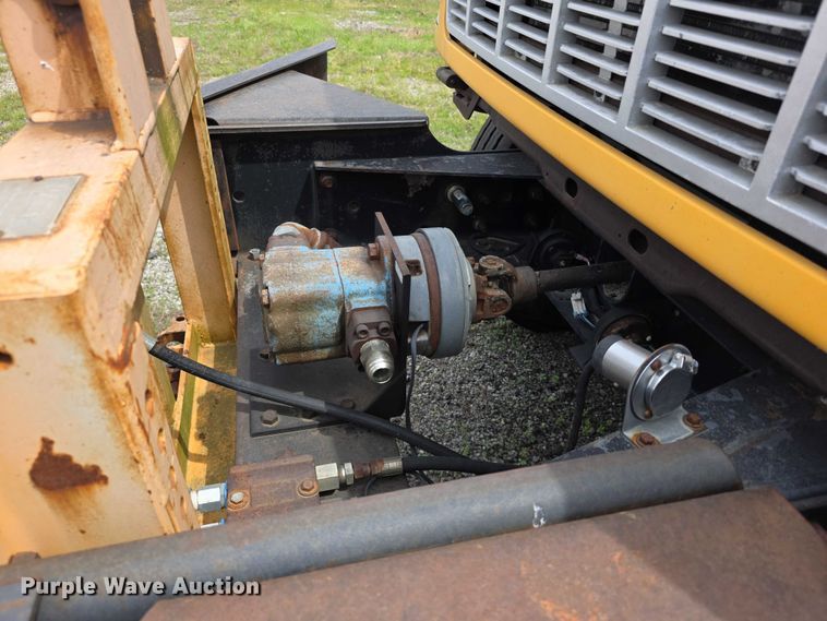image for item FH6114 1996 GMC Topkick dump truck
