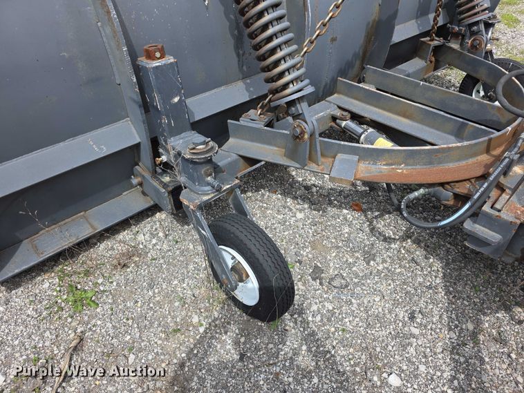 image for item FH6114 1996 GMC Topkick dump truck